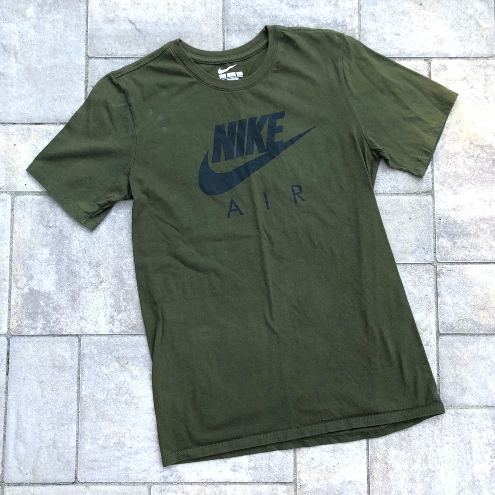 Men’s Nike T-shirt